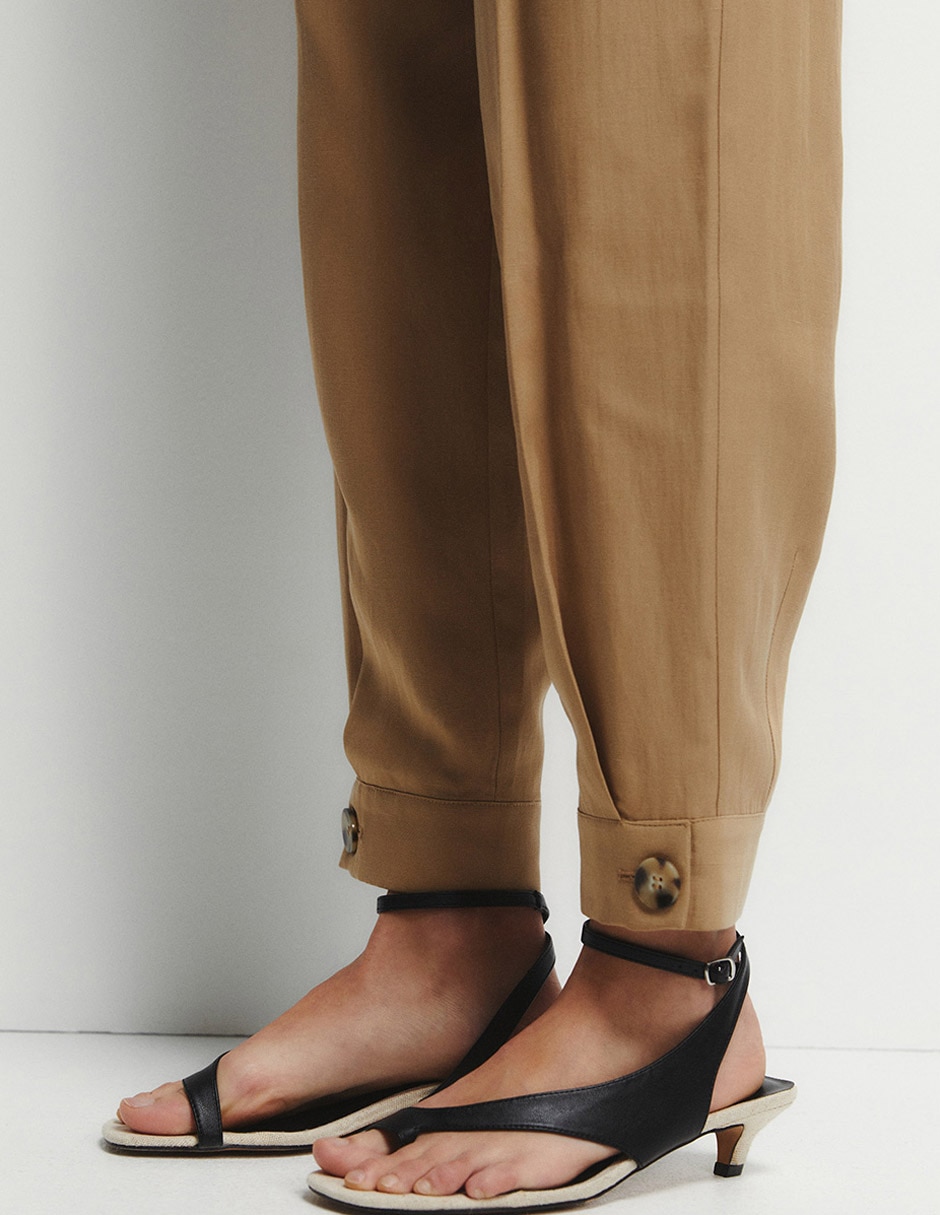 Pantalón capri slim para mujer